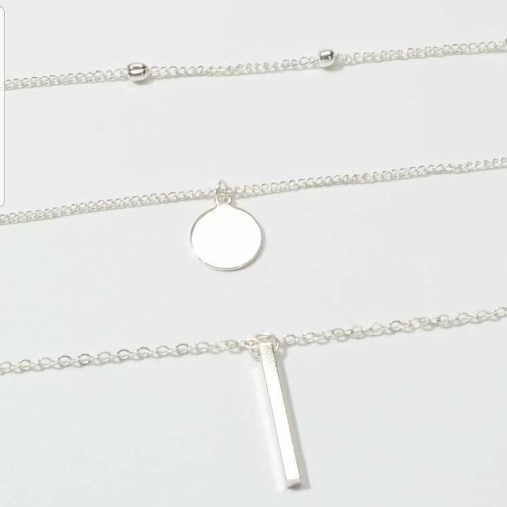 ○Janice○ Silver Chain Layered Necklace - Picture 2 of 5